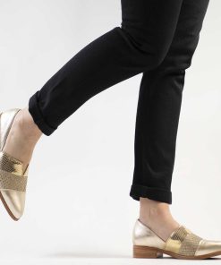 Zapatos Y Sandalias Sin Taco Burano | Cloe Dorado