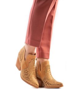 Botines Y Botas Con Taco Burano | Salma Camel